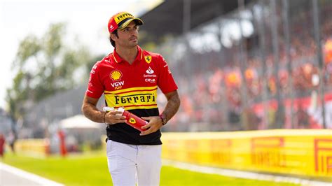 Ferrari F1 Driver Carlos Sainz Chases Down Thieves to Get 